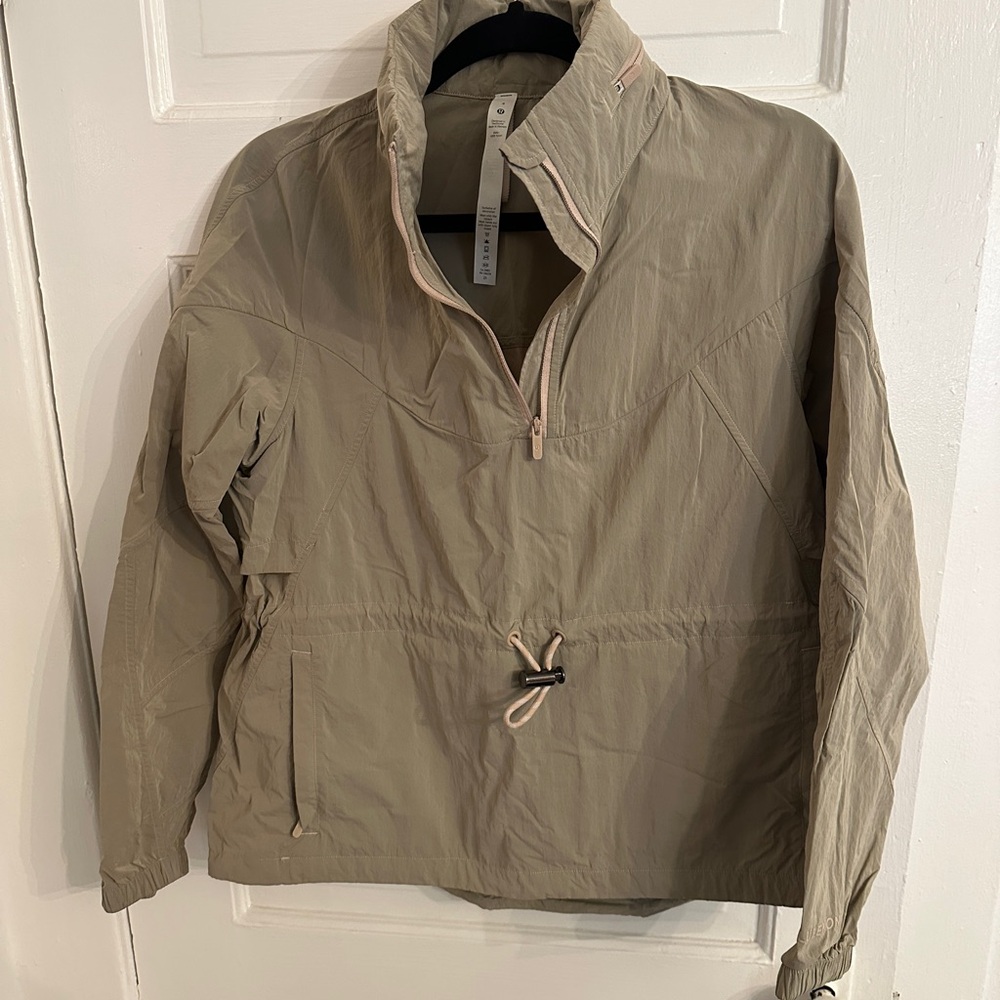 Lululemon windbreaker jacket
